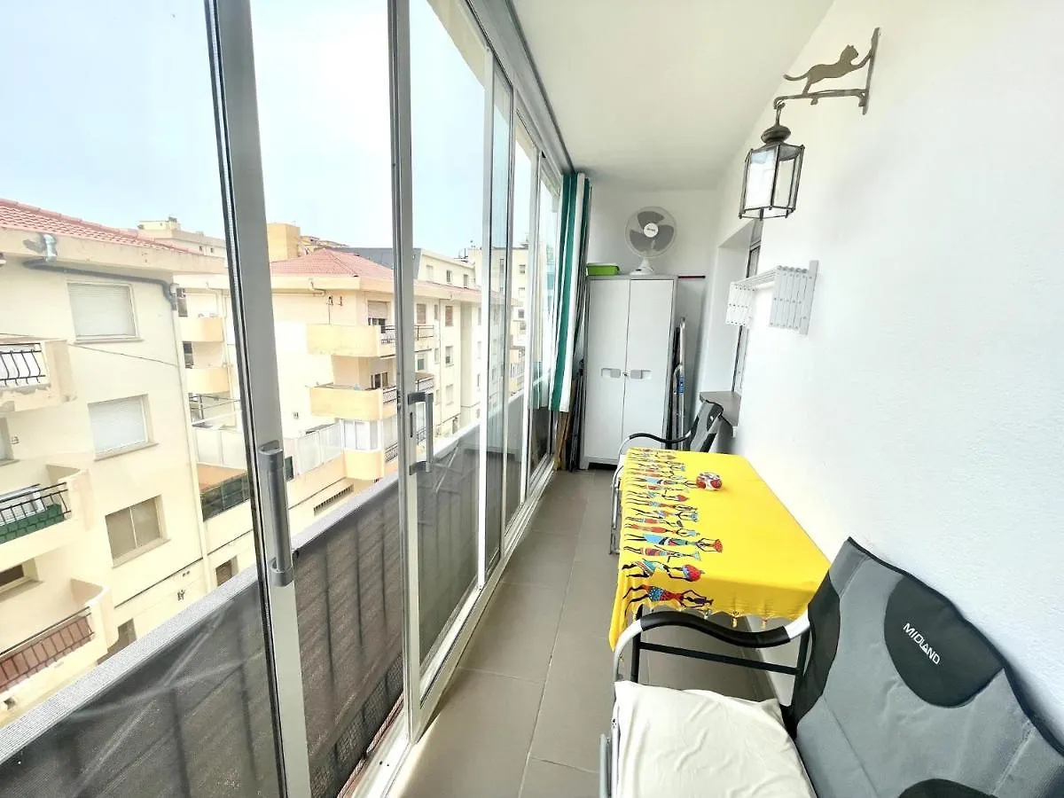 Les Sirenes Apartment Roses