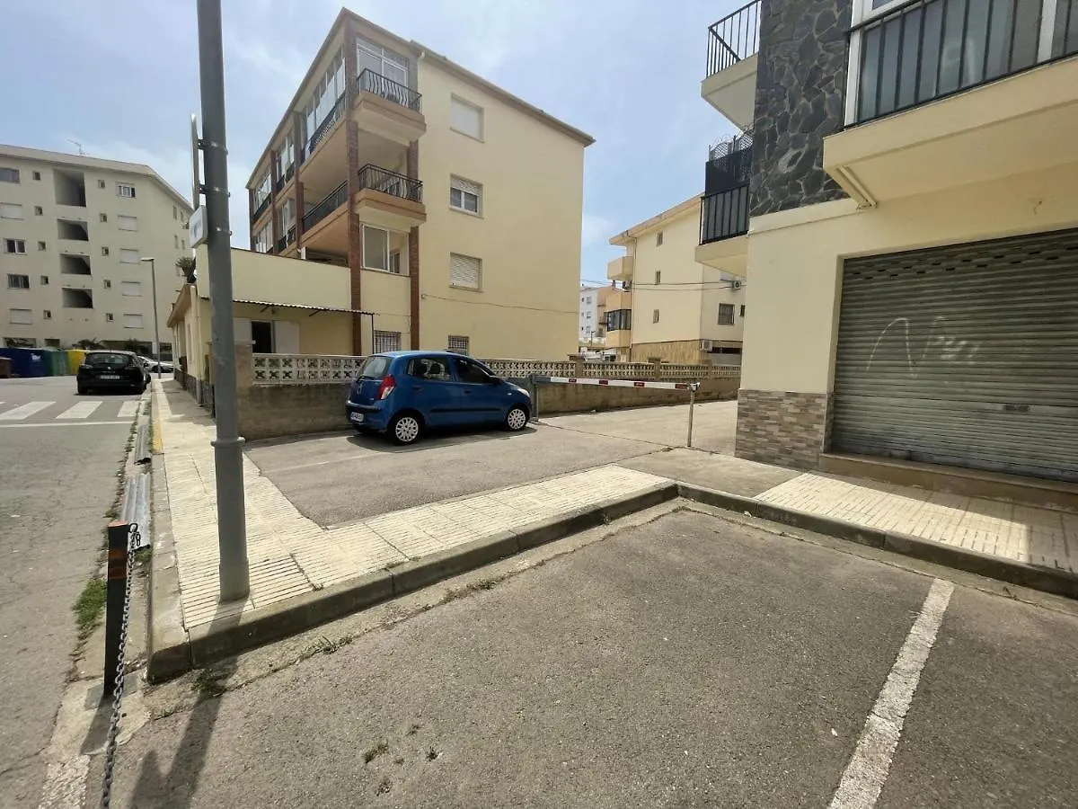 Les Sirenes Apartment Roses
